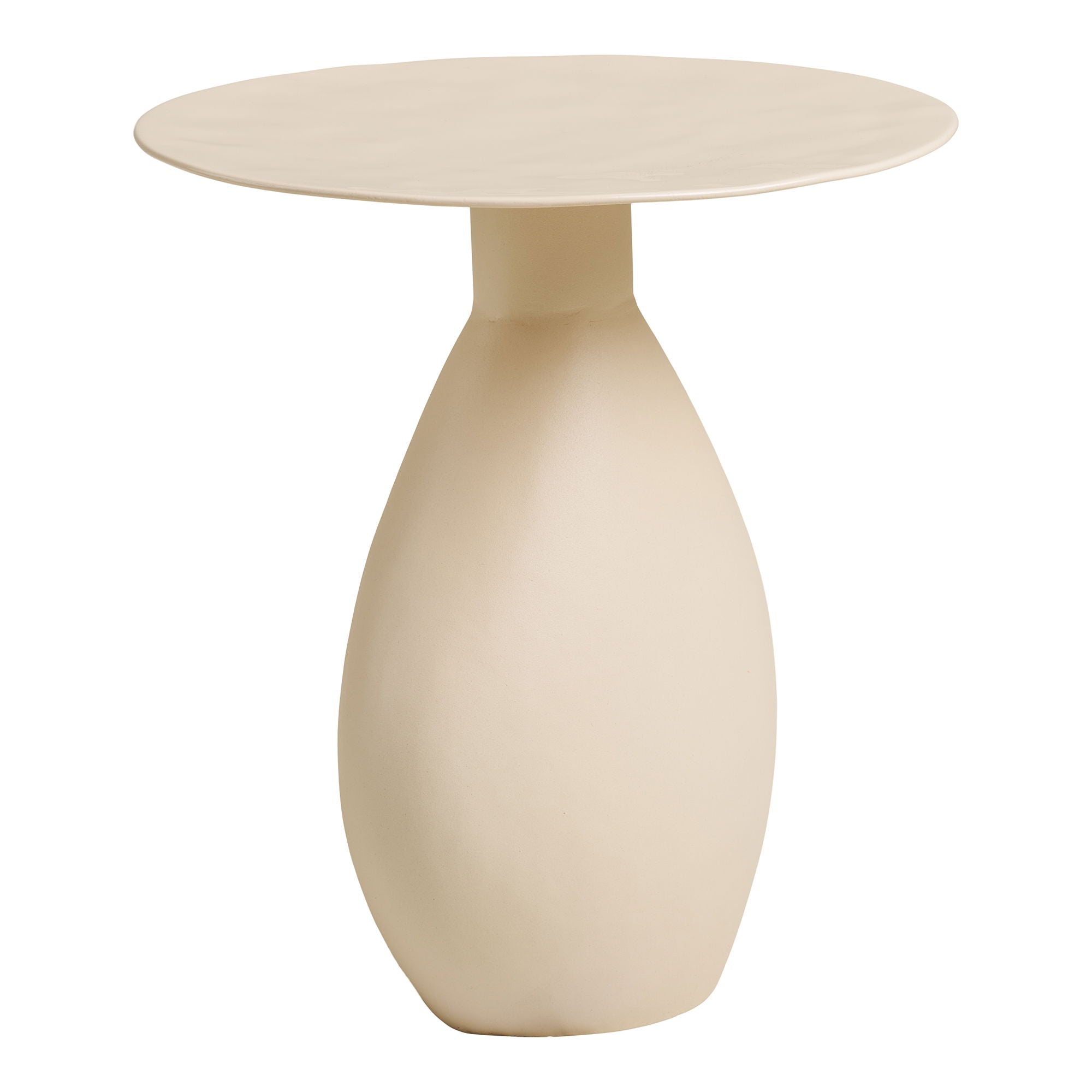 Detail toont de Calais bijzettafel van House Nordic in gebroken wit metaal, matte offwhite finish en afgeronde voet